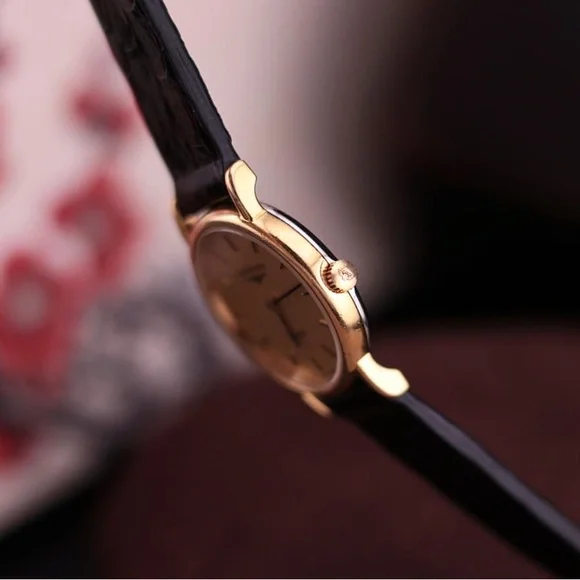 Vintage 1980s Longines 962 6683 21mm Women’s Watch
Swiss Made, Gold-Plated - Picture 4 of 6